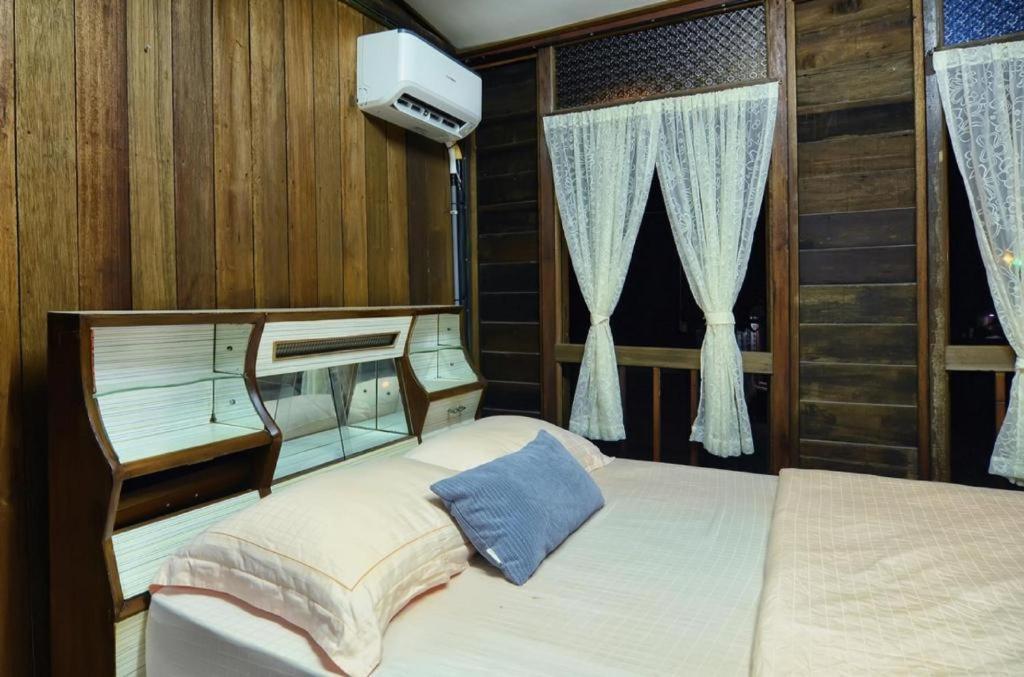 Oyo Home 90745 Desa Balqis Beach Resort Malacca Exteriör bild