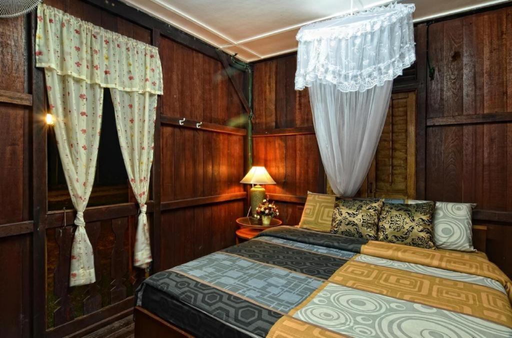 Oyo Home 90745 Desa Balqis Beach Resort Malacca Exteriör bild